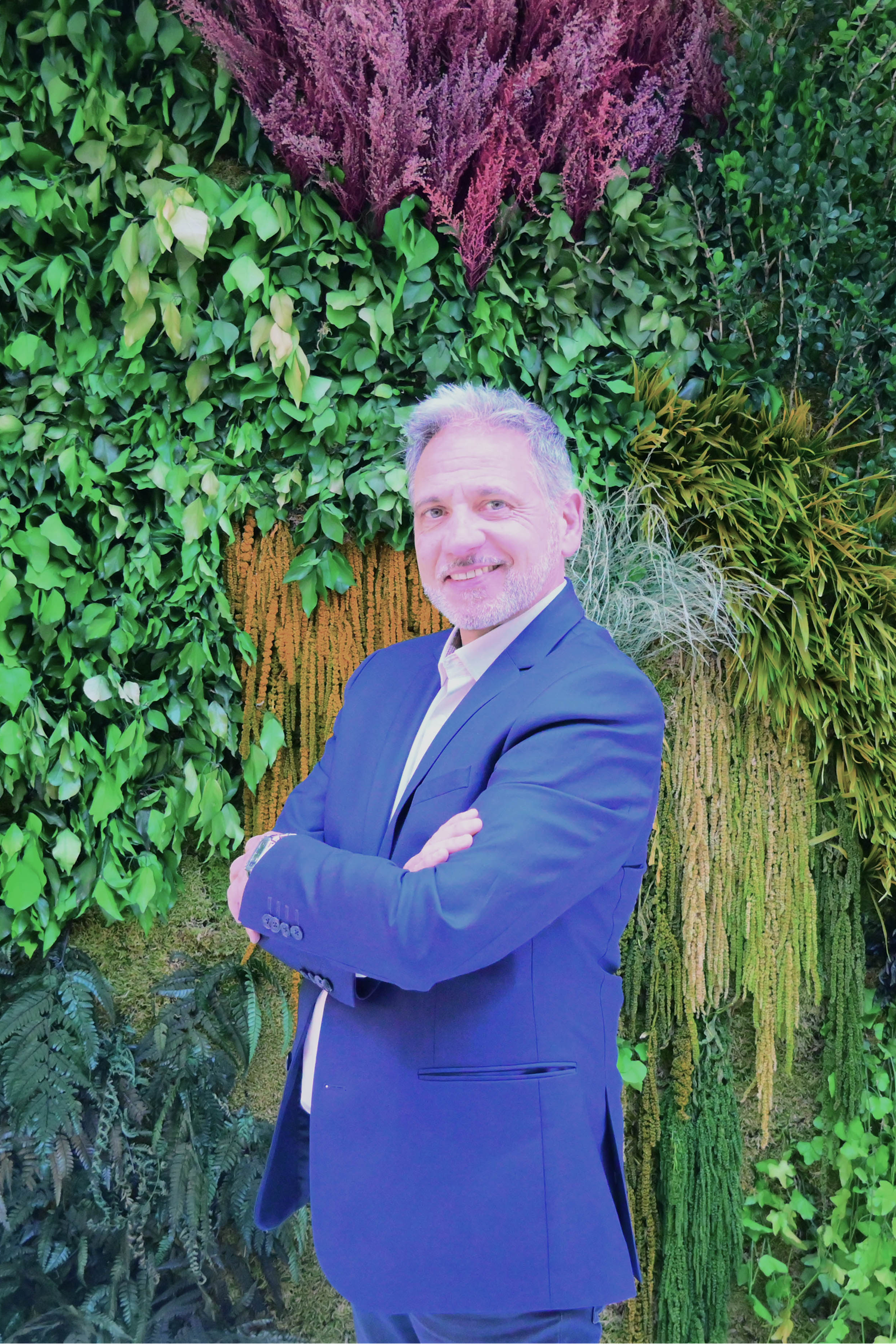 <div class="nom">Philippe Macheda</div><div class="metier">PREVOST</div>-image